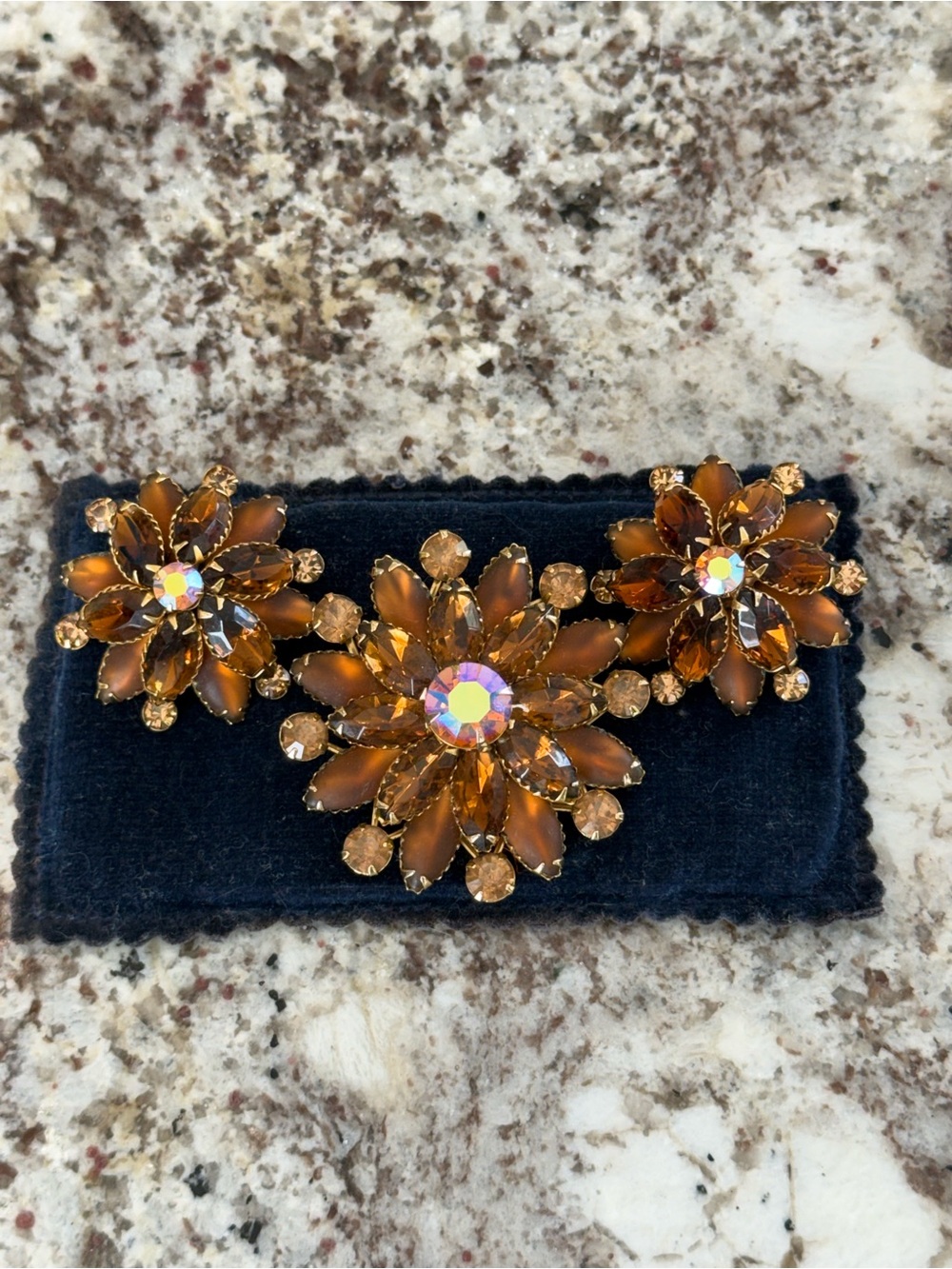 Vintage Judy Lee Amber Crystal AB Flower Brooch & earring Set - Women Jewelry